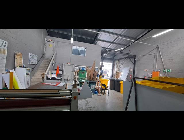 260M² MINI FACTORY FOR SALE IN UMGENI BUSINESS PARK